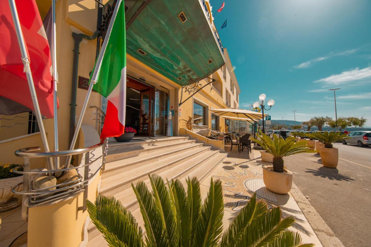 Hotel Riva Del Sole Чефалу Екстер'єр фото
